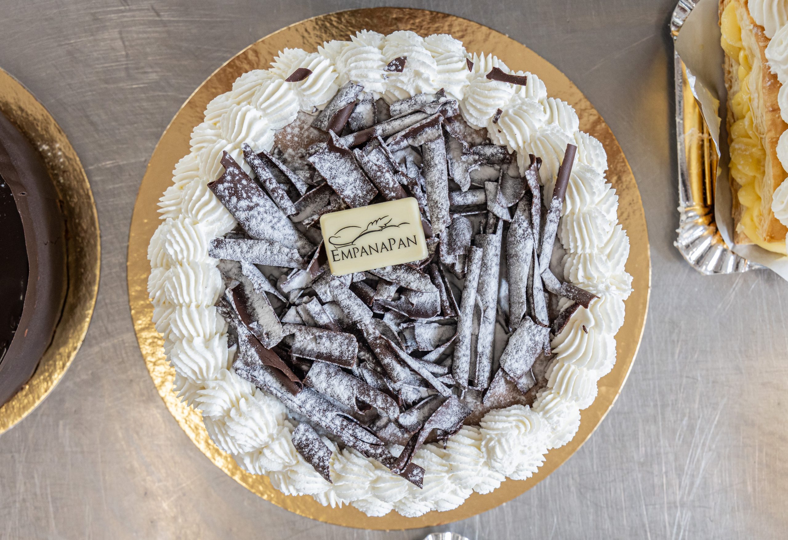 El arte de salvar el postre: guía para el transporte y conservación de tus pasteles en verano